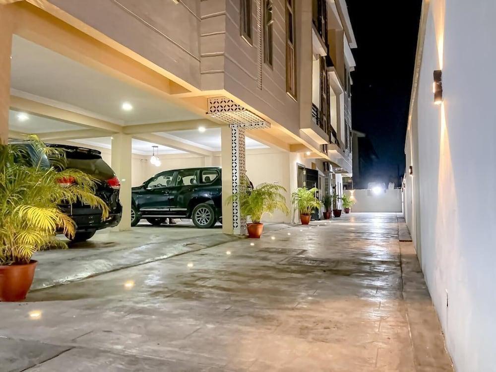 Alexandria Court Lekki - Tap to explore photos