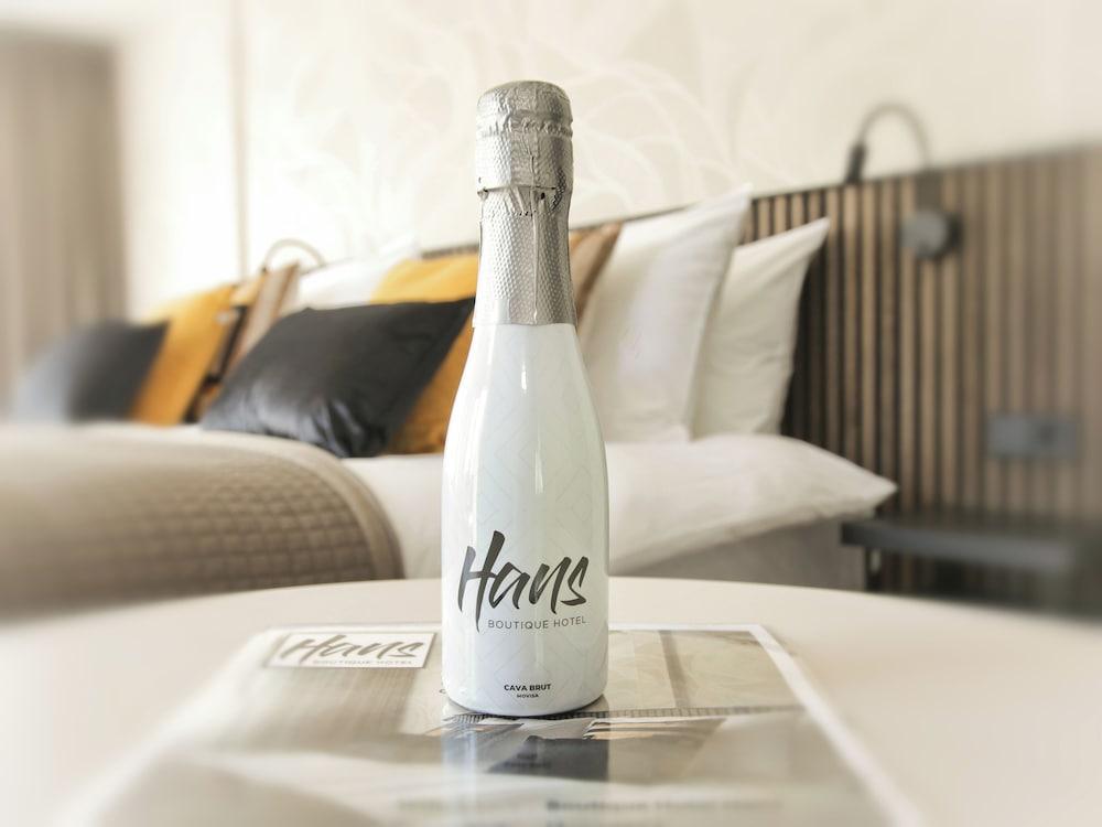 Boutique Hotel Hans - Tap to explore photos