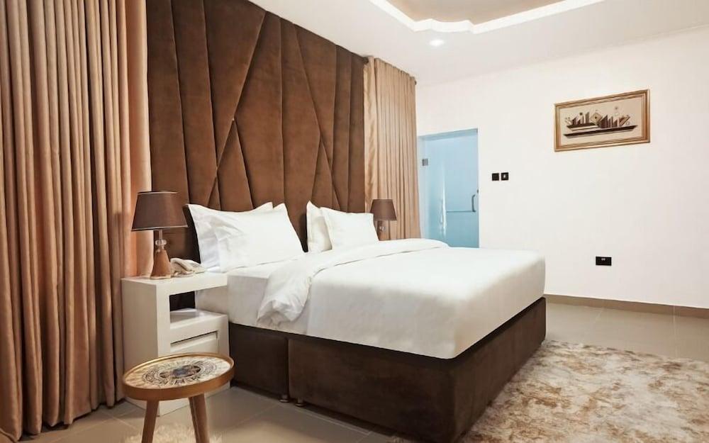 3H Villas Hotel & Luxury Apartment Room Type - Executive Room