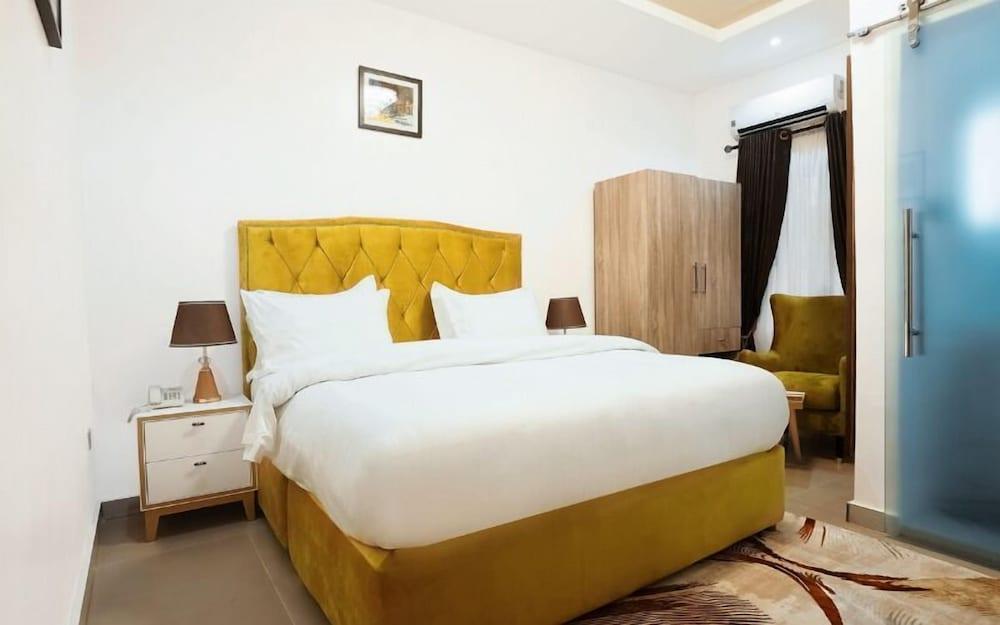 3H Villas Hotel & Luxury Apartment Room Type - Deluxe Room