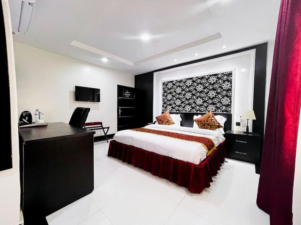 Pasadena Suites Room Type - Presidential Suite