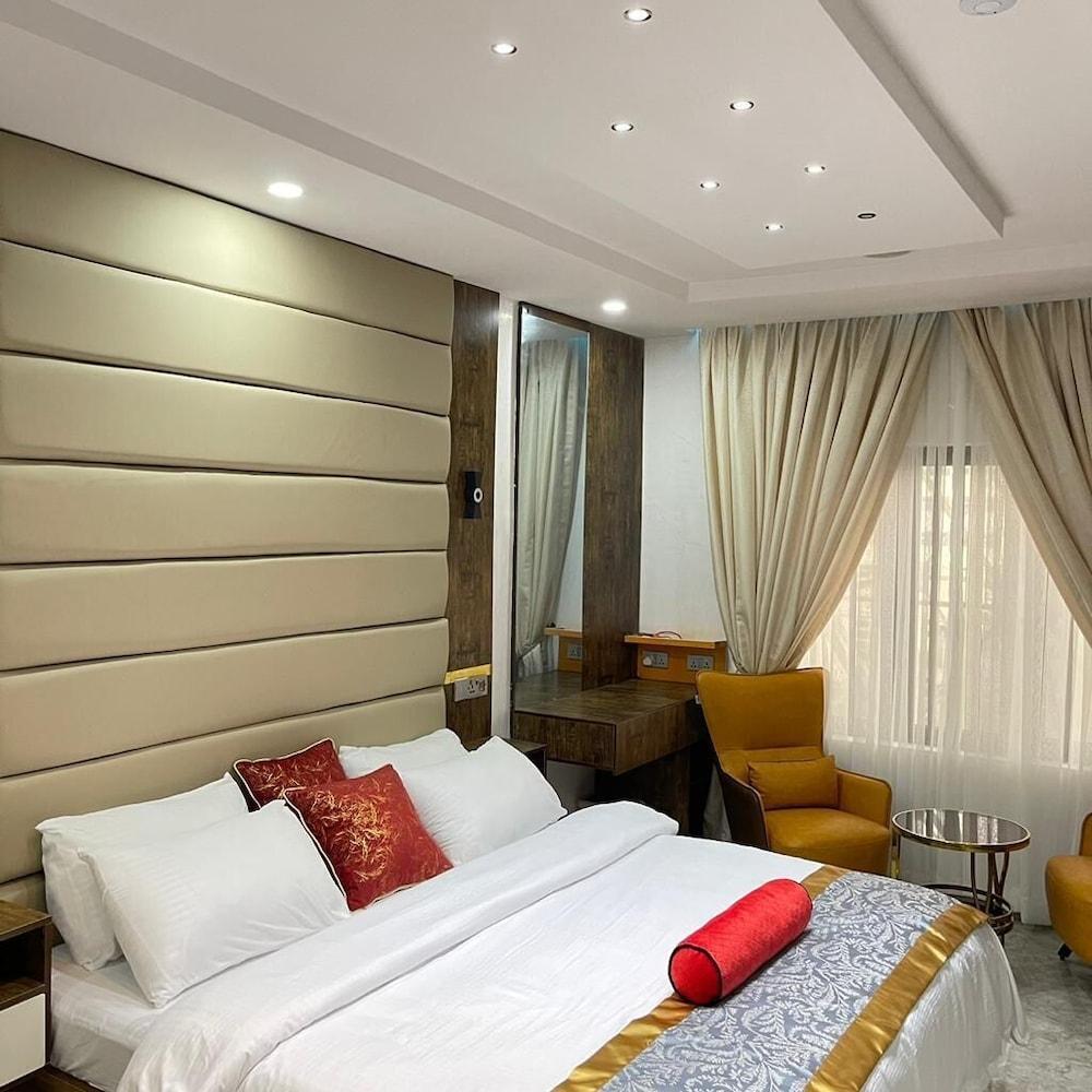 Super Luxurious 1-bed Apartment in Ikate Room Type - Apartment