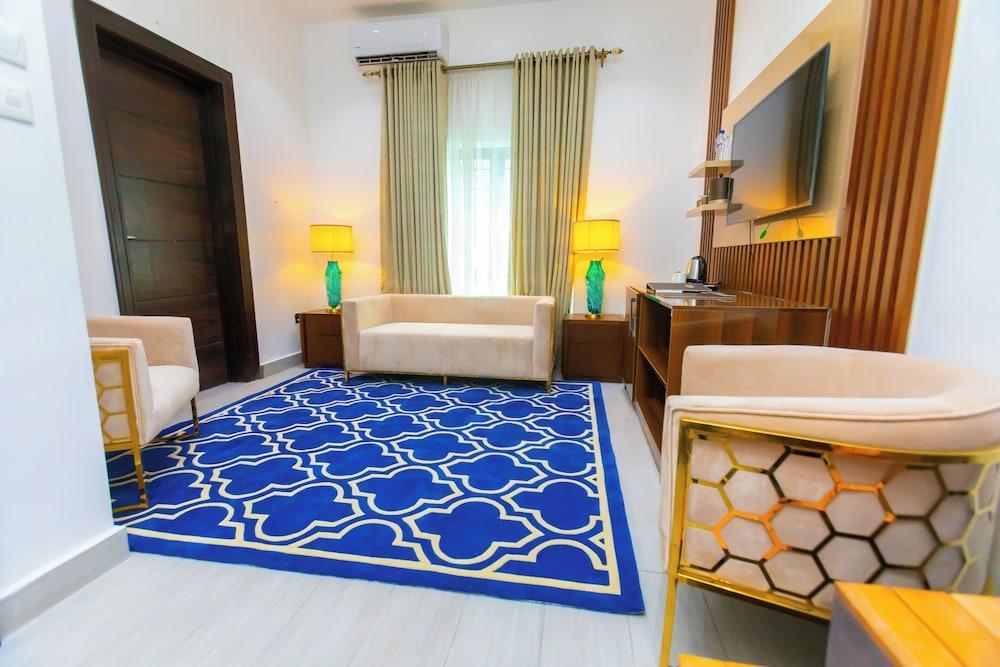 Isglo Hotels Ikoyi Room Type - Executive Suite