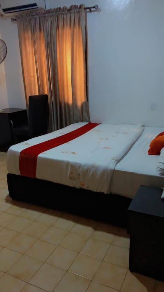 Blue Moon Hotel Victoria Island - Tap to explore photos