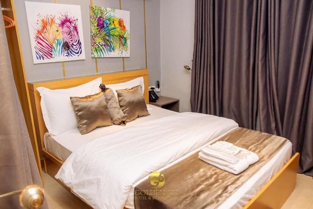 Golden Six Hotel & Restaurant Room Type - Superior Room