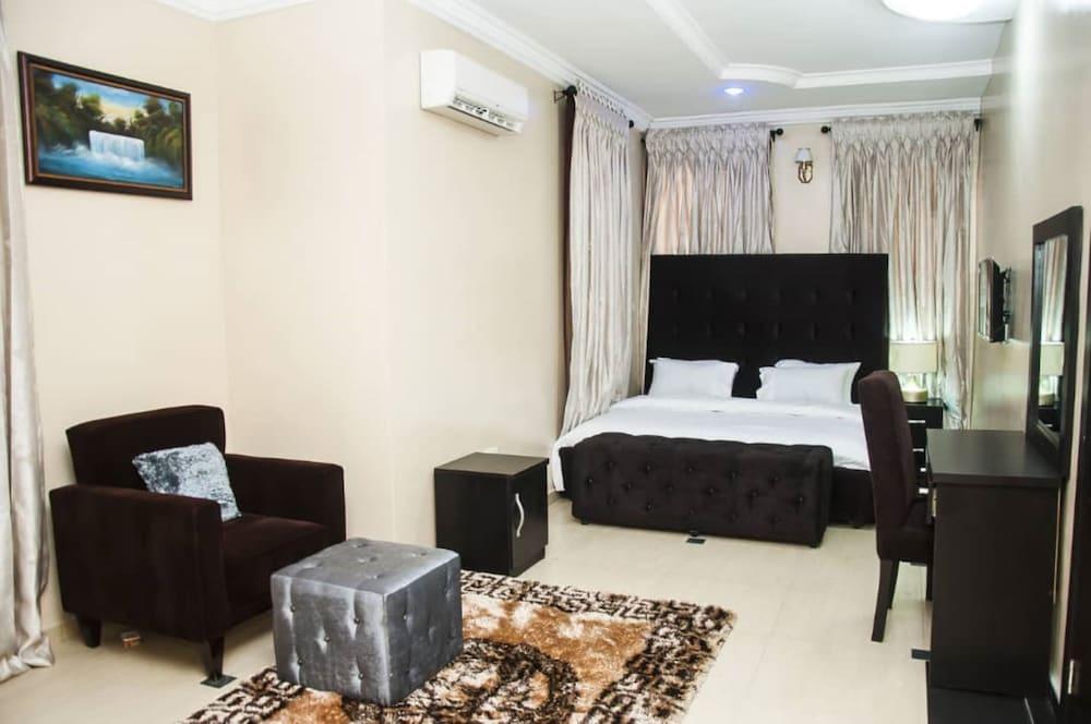BTT Homes Room Type - Premier Suite