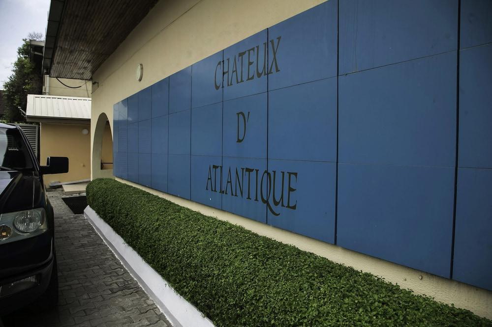 Chateux De Atlantique Hotel - Tap to explore photos