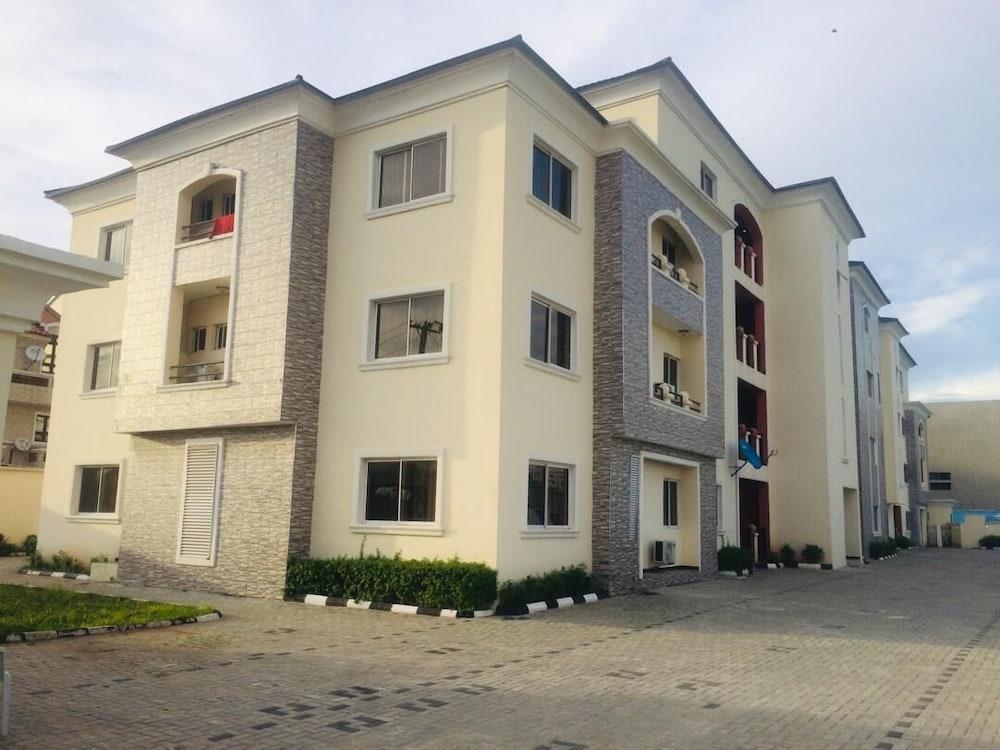 Premium Apartment