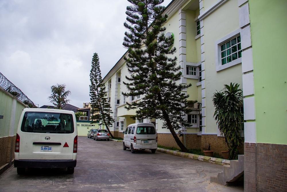Lekki Heights Hotel - Tap to explore photos