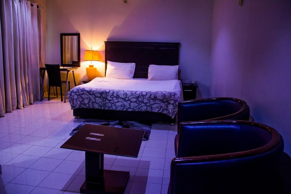 Lekki Heights Hotel - Tap to explore photos