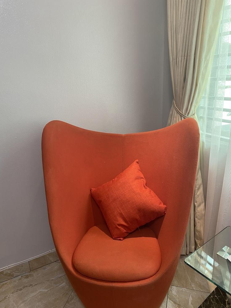 Beautiful 2-bed Apartment in Lekki - Tap to explore photos
