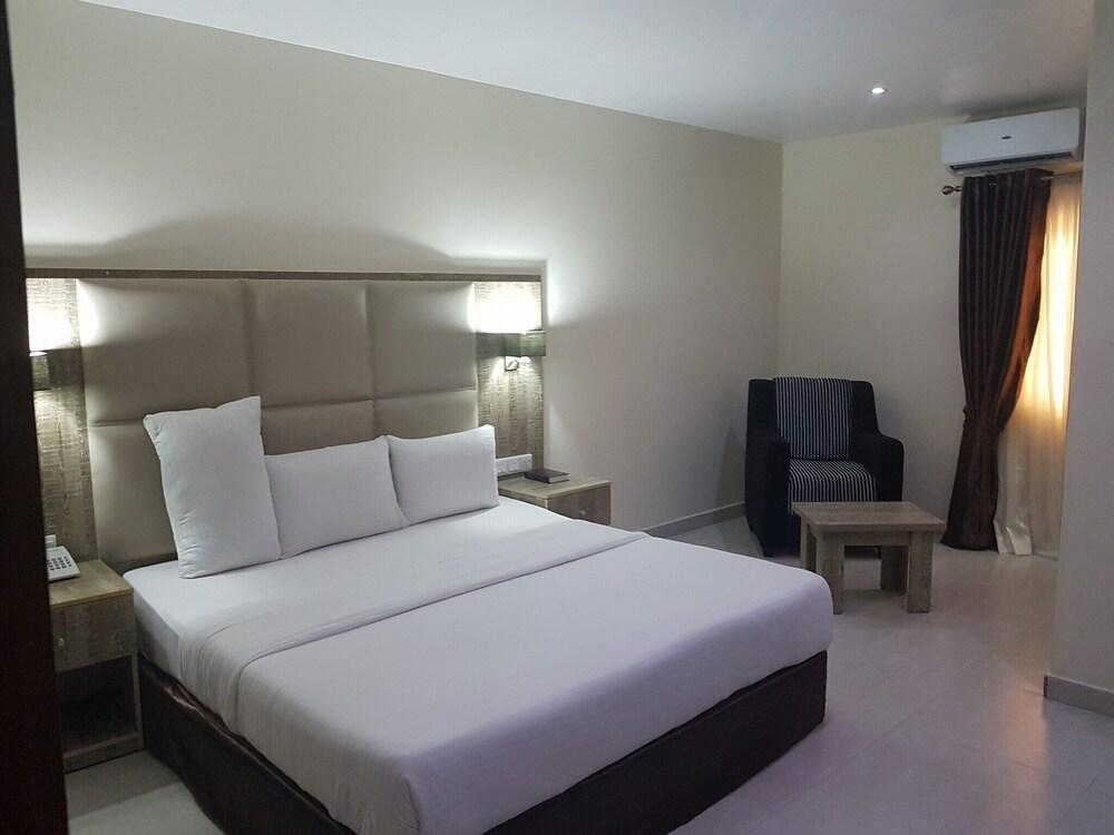 Eros Hotel and Suites Lekki - Tap to explore photos