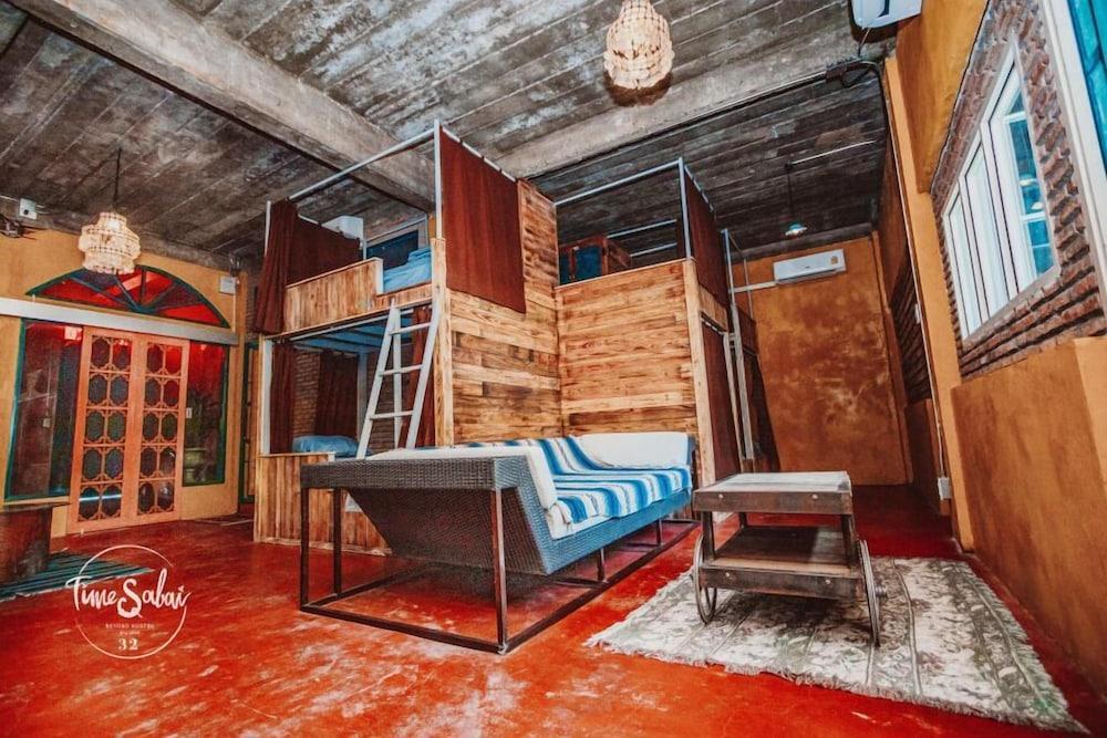 Timesabai32 hostel - Tap to explore photos