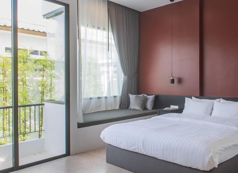 The Elements Boutique House Room Type - Superior Room