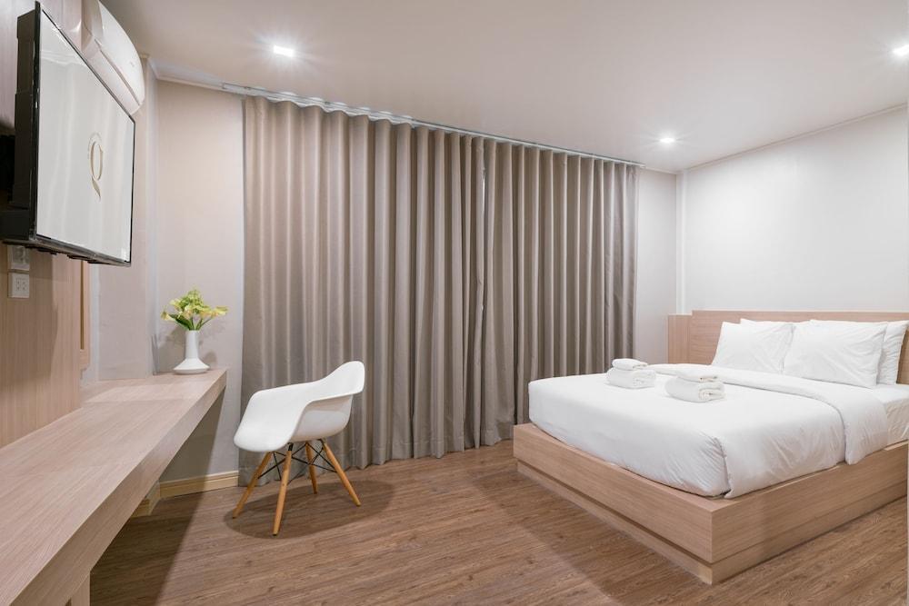 G Boutique Silom Hotel - Tap to explore photos