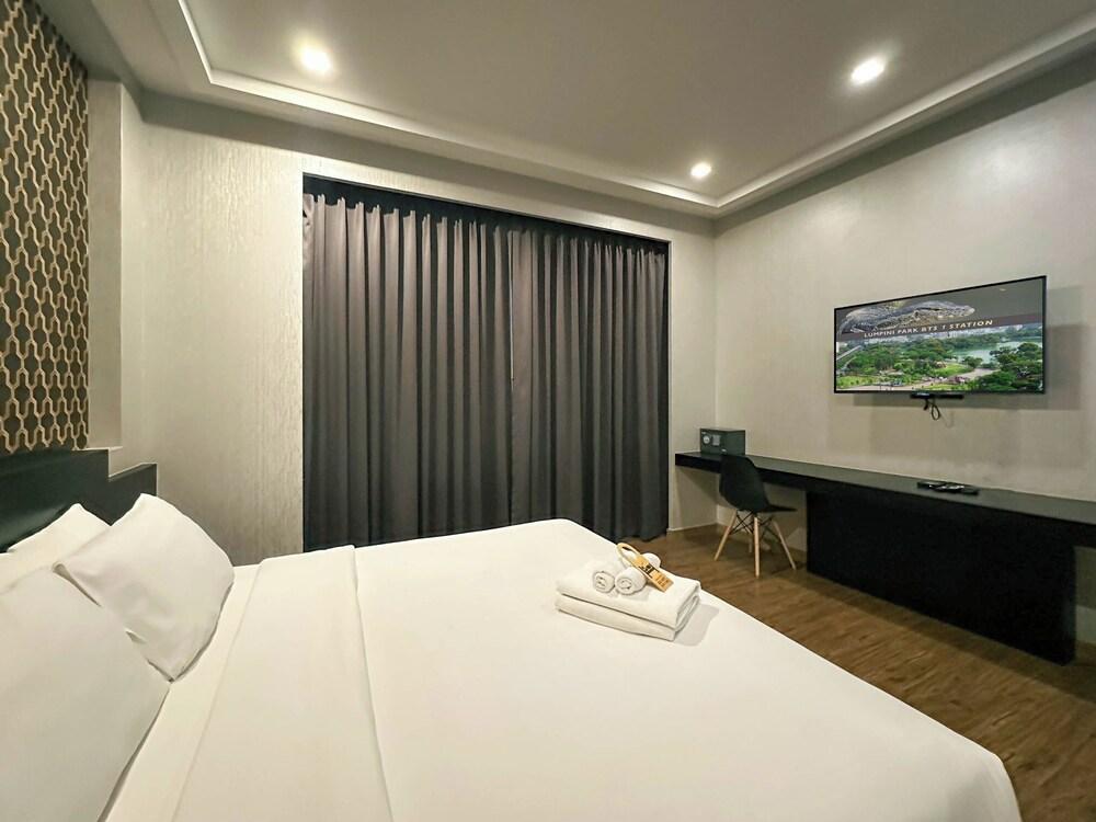 G Boutique Silom Hotel Room Type - Deluxe Suite