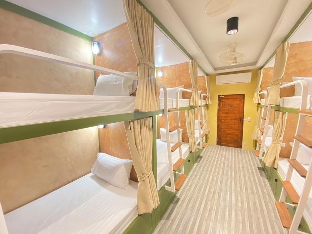 The Sierra Hostel Phuket - Tap to explore photos