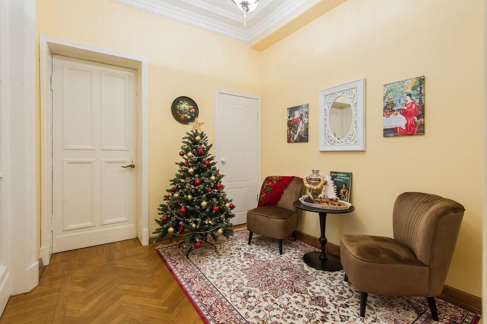 GM Apartment Kudrinskaya 1 - Tap to explore photos