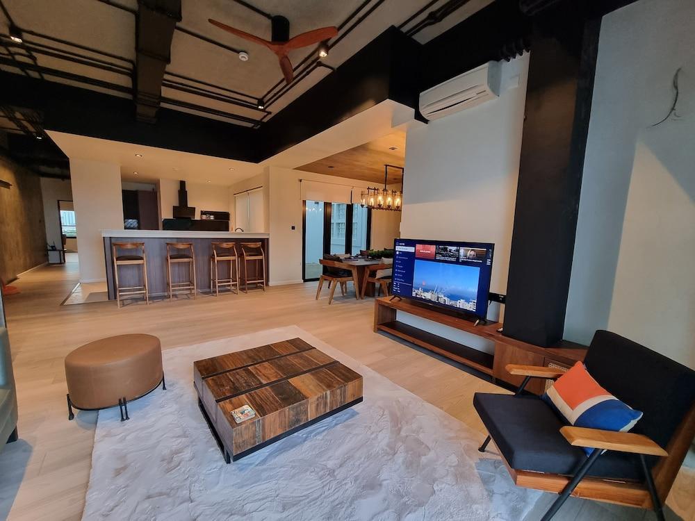 VAUX Park Street Room Type - Presidential Penthouse, 4 Bedrooms, Terrace, Executive Level