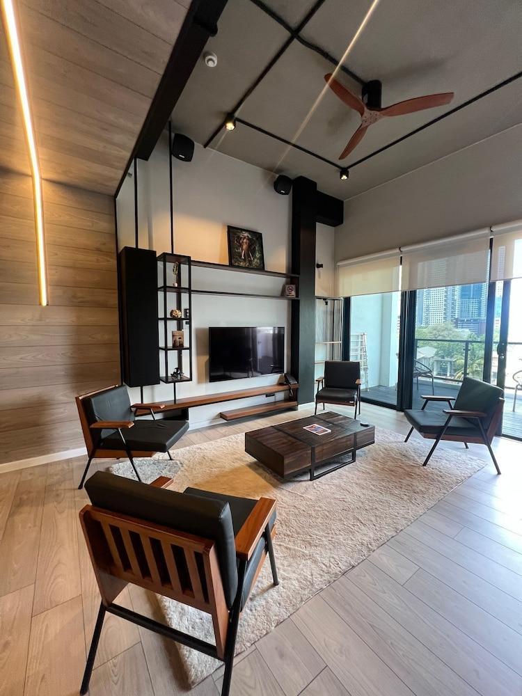 VAUX Park Street Room Type - Design Apartment, 2 Bedrooms, 2 Bathrooms VAUX Park Street Room Type - Design Apartment, 2 Bedrooms, 2 Bathrooms