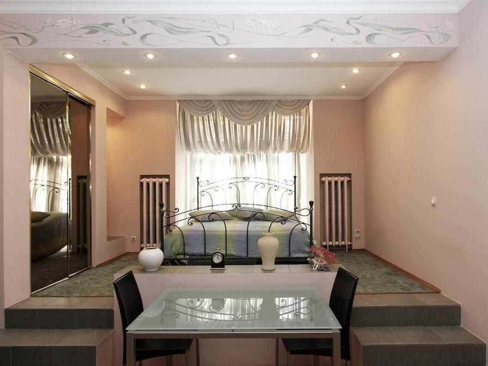 ApartLux Tverskaya 17 - Tap to explore photos