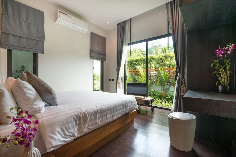 Thai Balinese 3BR Pool Villa Rico Kamala Room Type - Premium Villa, Garden View