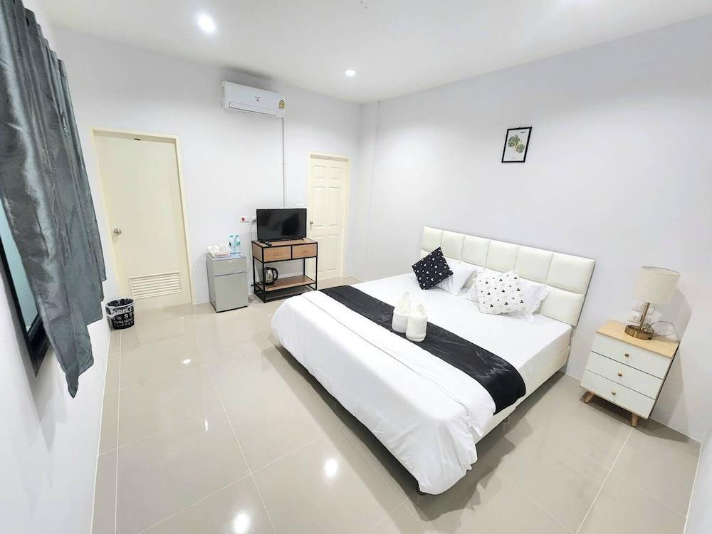 LD Guest House - Tap to explore photos