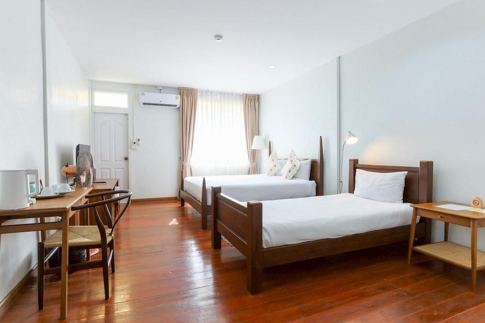 Samer Boutique Stay Room Type - Deluxe Triple Room Samer Boutique Stay Room Type - Deluxe Triple Room
