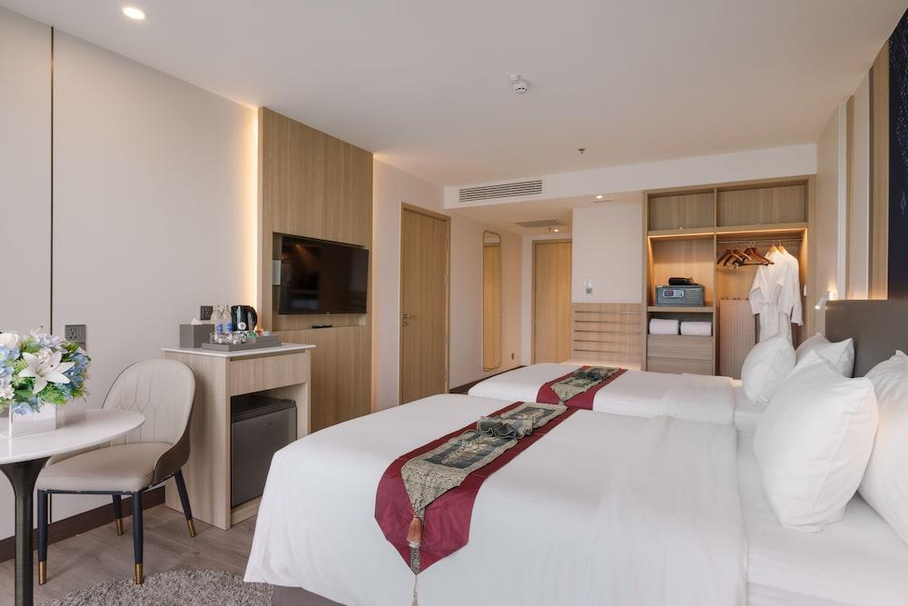 SZ CANALSIDE HOTEL Room Type - Executive Twin Room