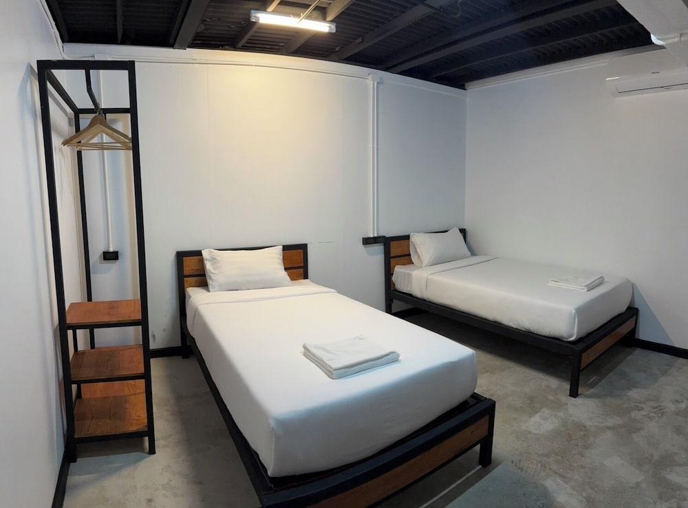 Sleep Owl Jomtien