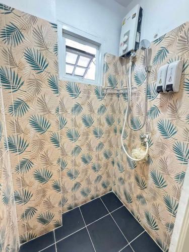 comfy crib hostel Room Type - Standard Double Room with Shared Bathroom comfy crib hostel Room Type - Standard Double Room with Shared Bathroom