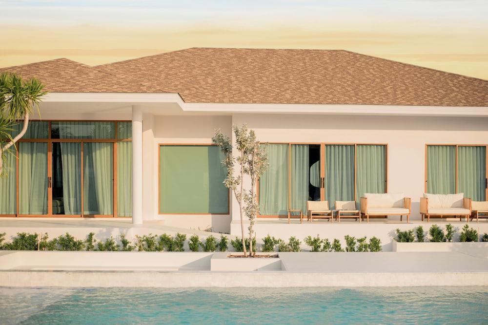 Emmarin Villa Pattaya - Tap to explore photos