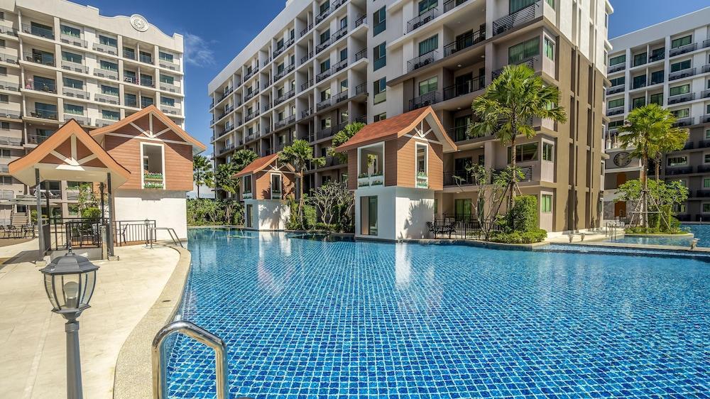 Arcadia Beach Continental by PSR ASIA
