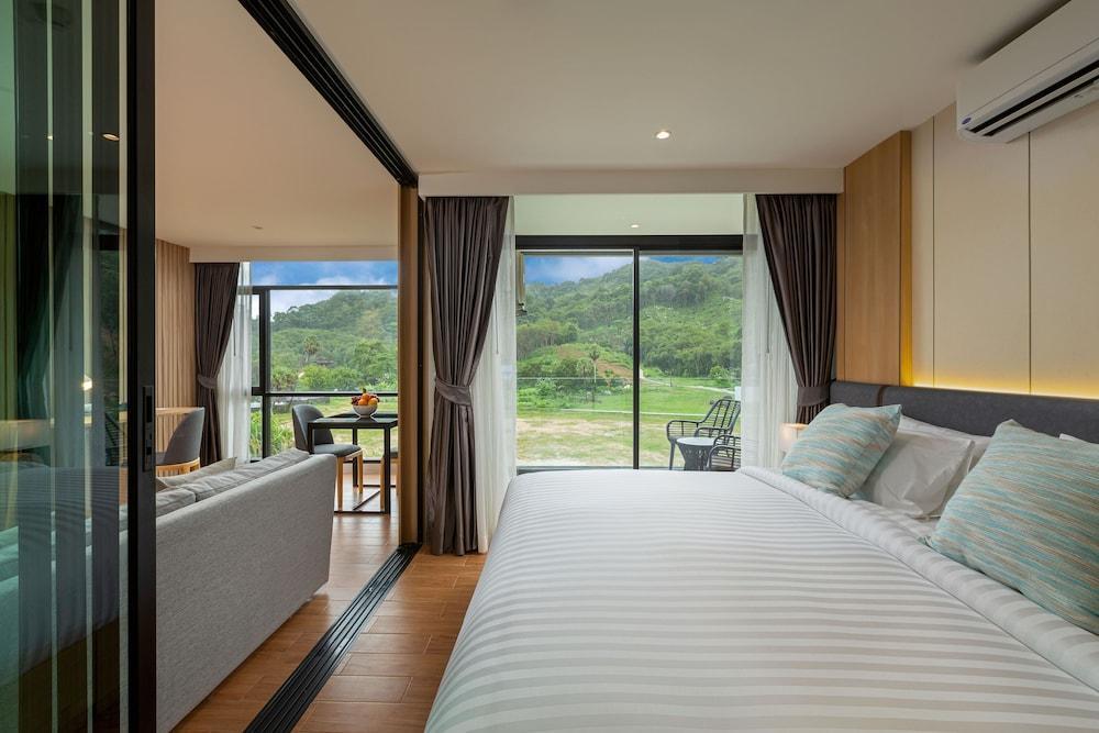 Wyndham Garden Naithon Phuket Room Type - Premium Room (Deluxe)