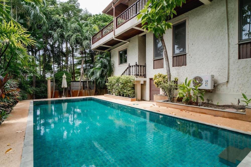 Orchid Pool Villa in Rawai - Tap to explore photos