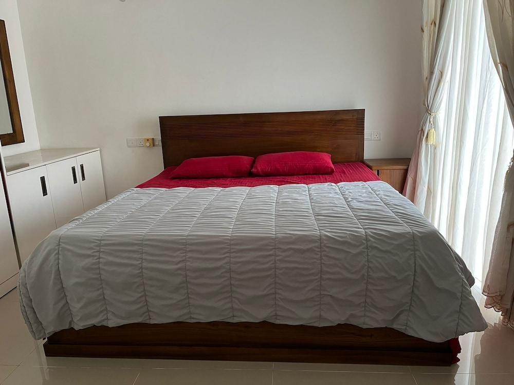 Short Term Apartment in Colombo City - Tap to explore photos