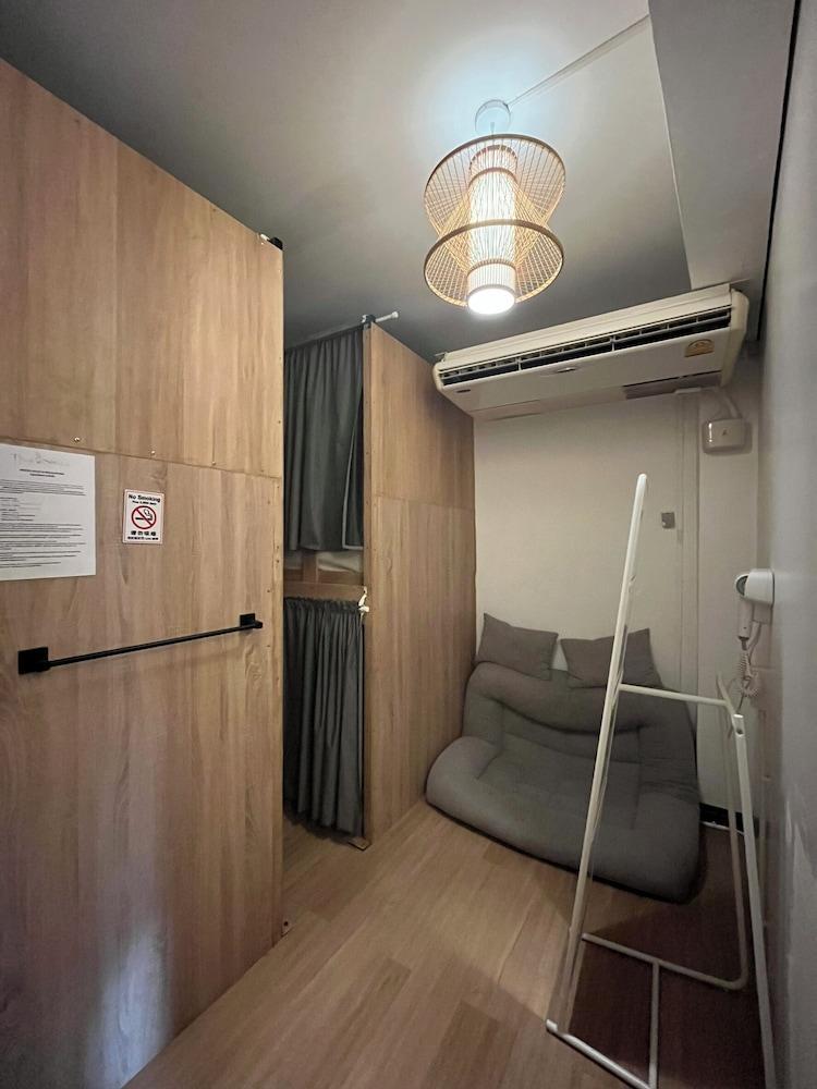 Thai Siwilai Room Type - Basic Quadruple Room, Multiple Beds