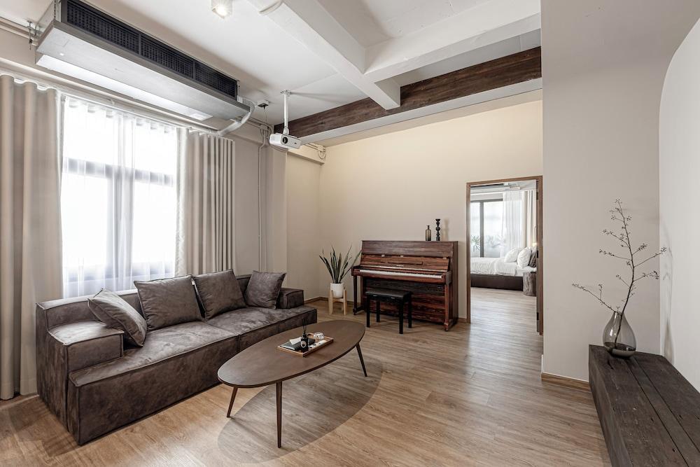 The Lair Bangkok Room Type - Family Two Bedroom Apartment (2nd fl)