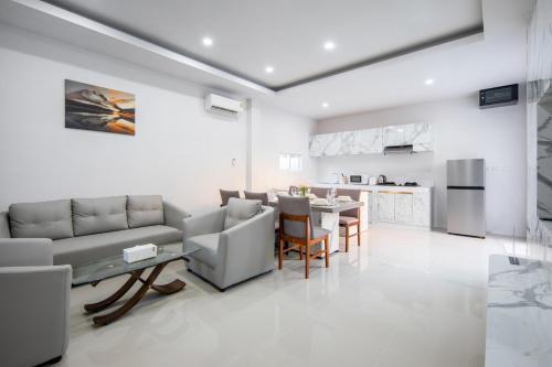 Sasi Pool Villa Phuket - Tap to explore photos
