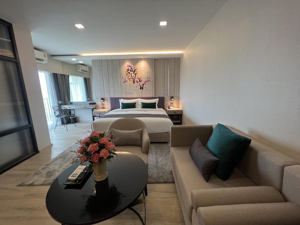 ARNI Skye Hotel Room Type - Family Room, 2 Bedrooms