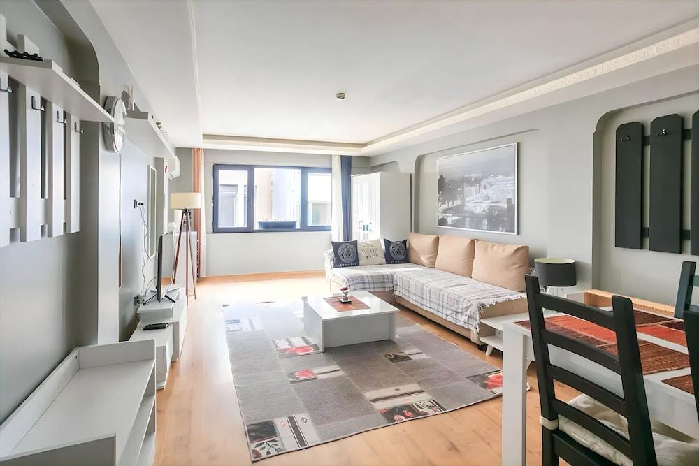 HANDMADE Room Type - City Duplex