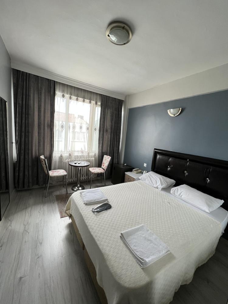 Lifeinn Hotel Room Type - Classic Double or Twin Room