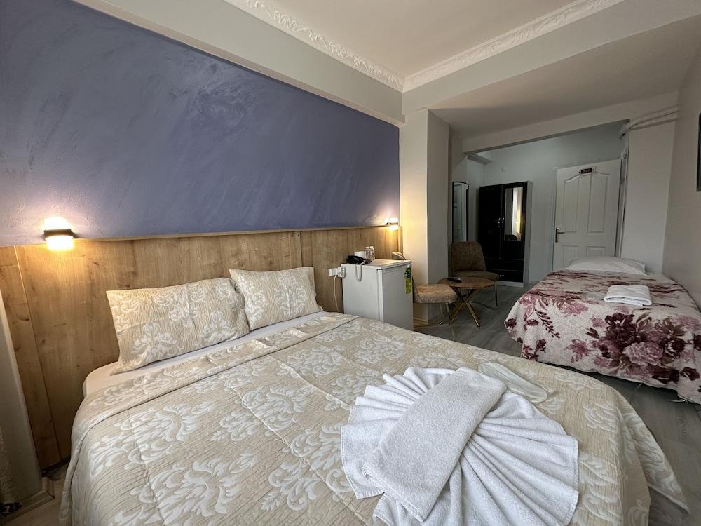 Lifeinn Hotel Room Type - Classic Triple Room