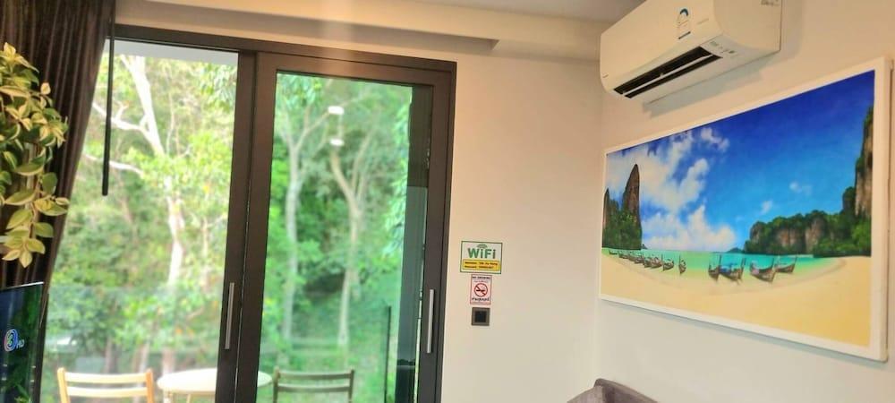 Ao504 - 1 Bdr Condo Top Floor Forest View, Ao Nang - Tap to explore photos