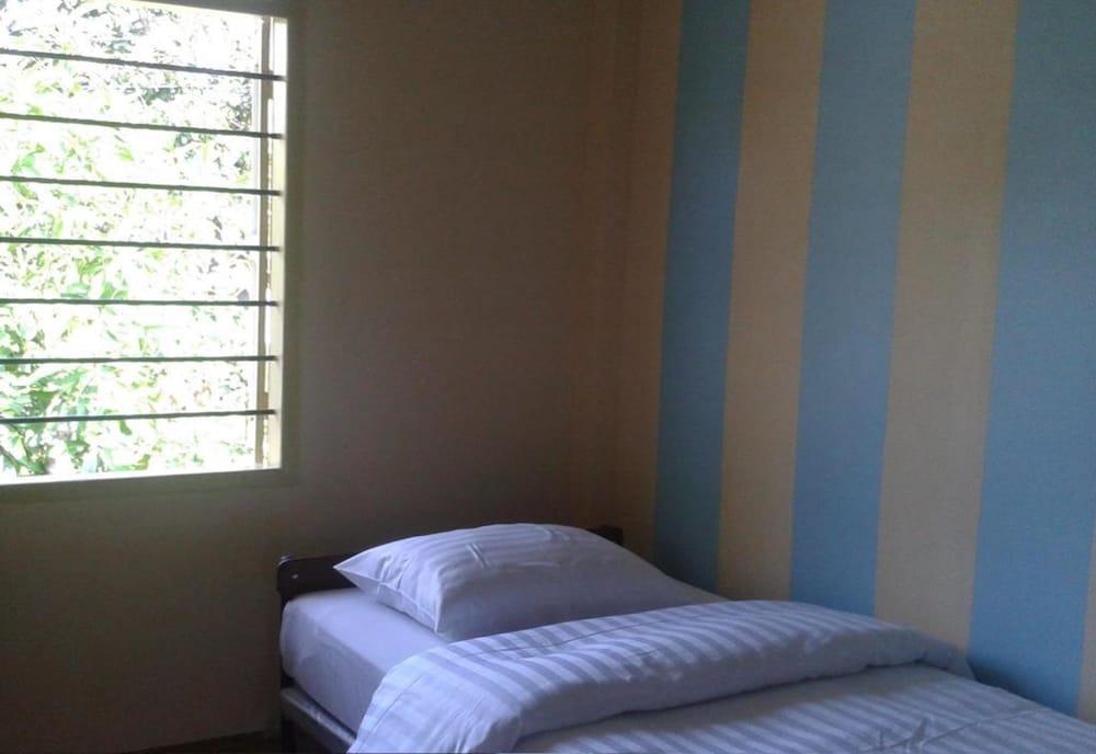 Maikhao Boutique Hostel - Tap to explore photos