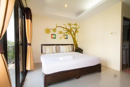 KRABI MORE HOTEL - Tap to explore photos