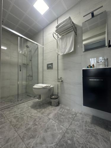 ASLAN AİRPORT HOTEL - Tap to explore photos