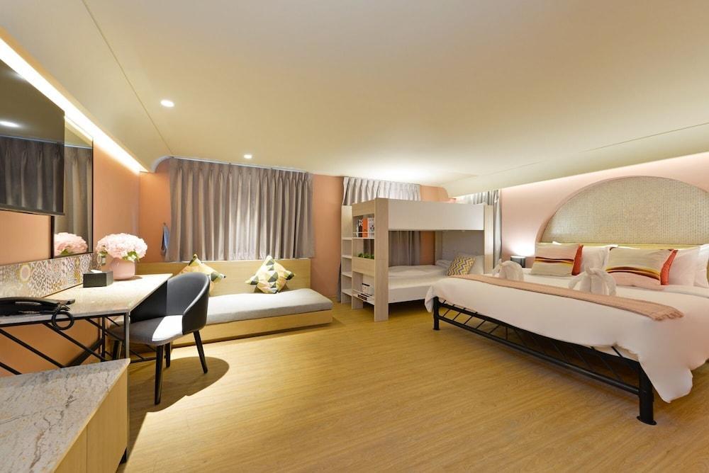 Kastel Bangkok Hotel Room Type - Deluxe Family With Bunk Bed Kastel Bangkok Hotel Room Type - Deluxe Family With Bunk Bed