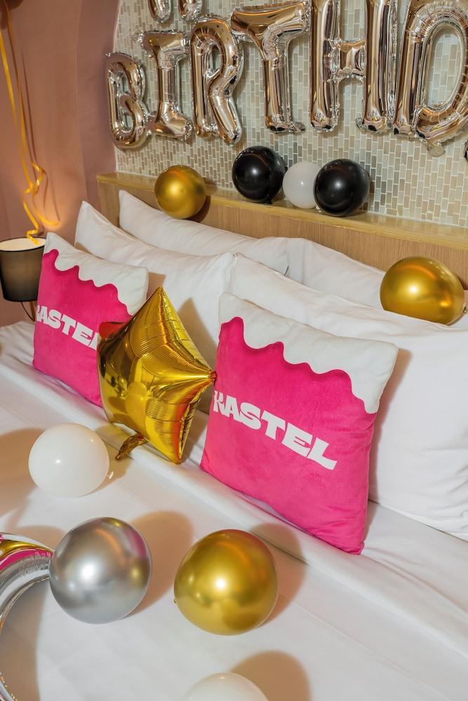 Kastel Bangkok Hotel - Tap to explore photos