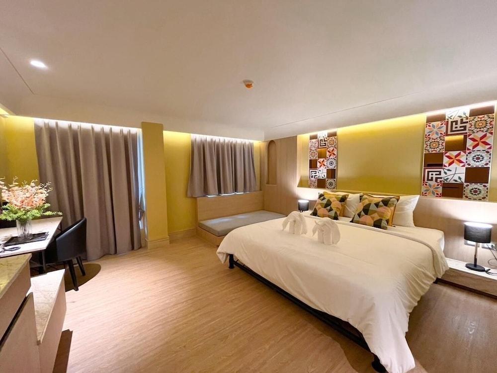 Kastel Bangkok Hotel Room Type - Grand Deluxe Double